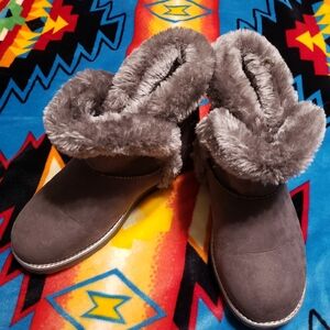 Magellan furry winter boots